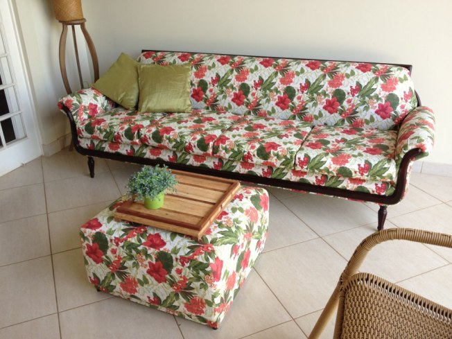 sofá florido lilian